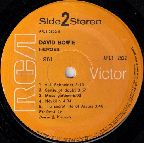 This is a thumbnail + LP 1977 Heroes RCA 961 (AFL1 2522) Turkey Label 2.jpg
