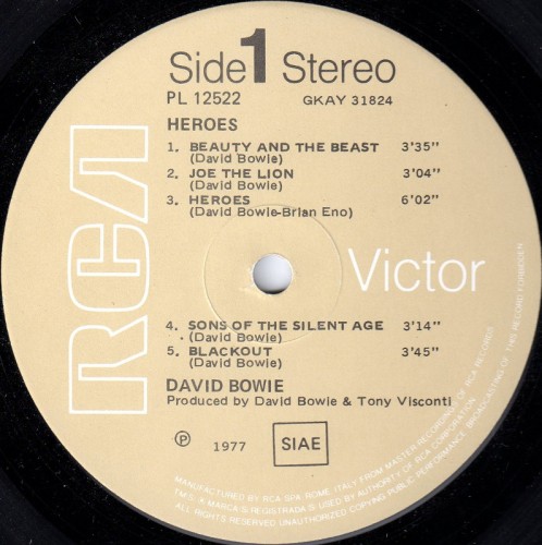 This is a thumbnail + LP 1977 Heroes RCA PL-12522 Italy Label 1.jpg