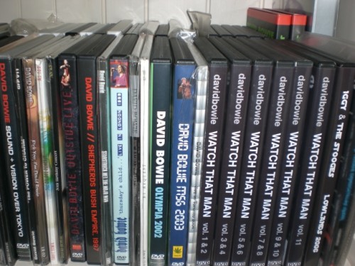 This is a thumbnail + dvd 2.JPG
